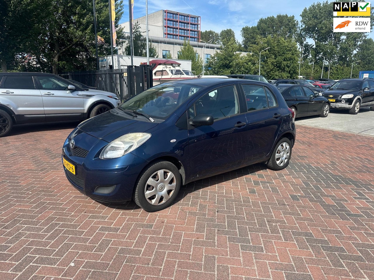 Toyota Yaris - 1.0 VVTi Acces 2010 NW KOPPELING! - AutoWereld.nl