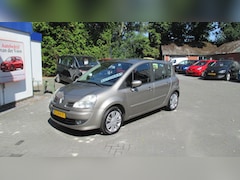 Renault Grand Modus - 1.6-16V Exception