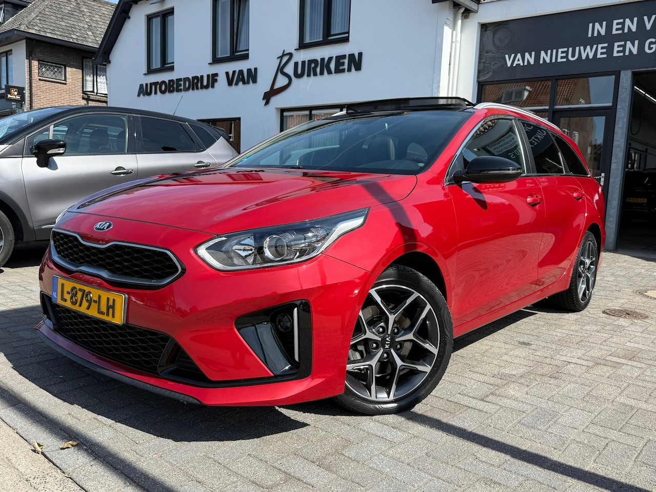 Kia Cee'd Sportswagon - Ceed 1.0 T-GDi GT-Line Edition, Panoramadak,Apple Carplay/Android,Navigatie - AutoWereld.nl