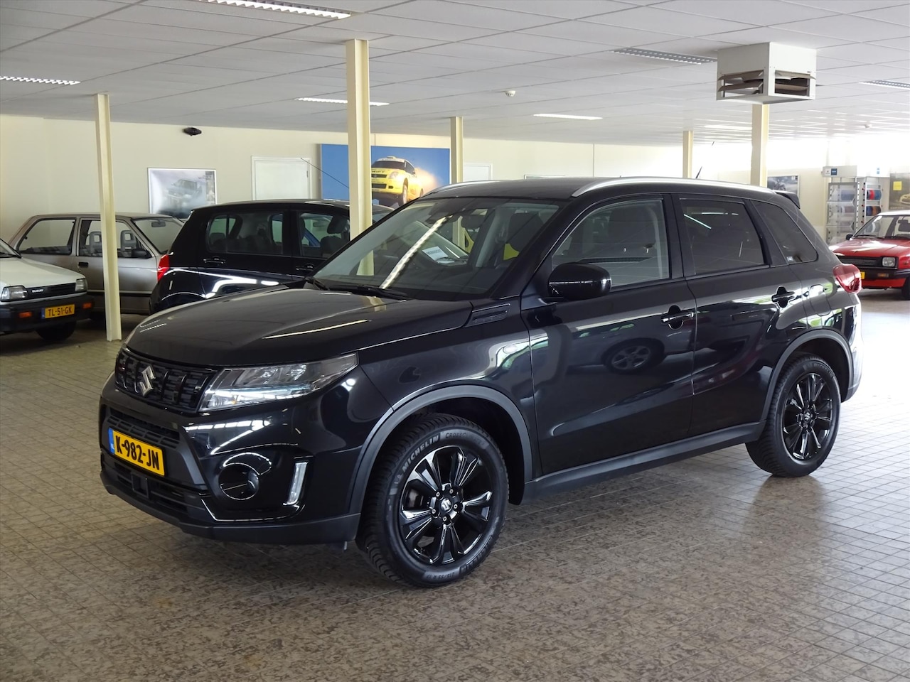 Suzuki Vitara - 1.4Smart Hybrid Select Black Edition Orig.Ned. Navi - AutoWereld.nl