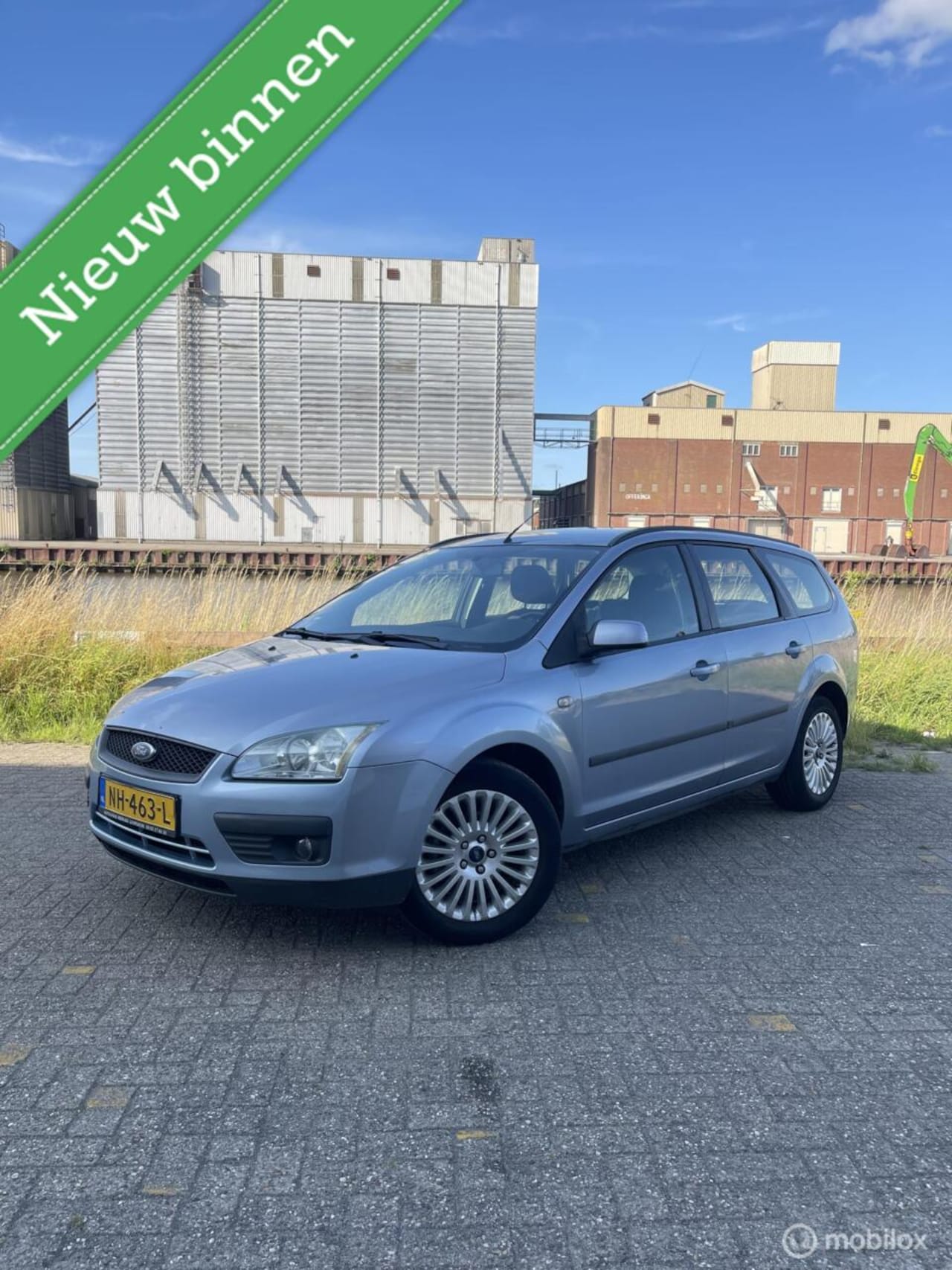 Ford Focus Wagon - 1.6-16V Ambiente cruise airco climate - AutoWereld.nl