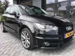 Audi A1 Sportback - 1.2 TFSI S-line Black leer navigatie