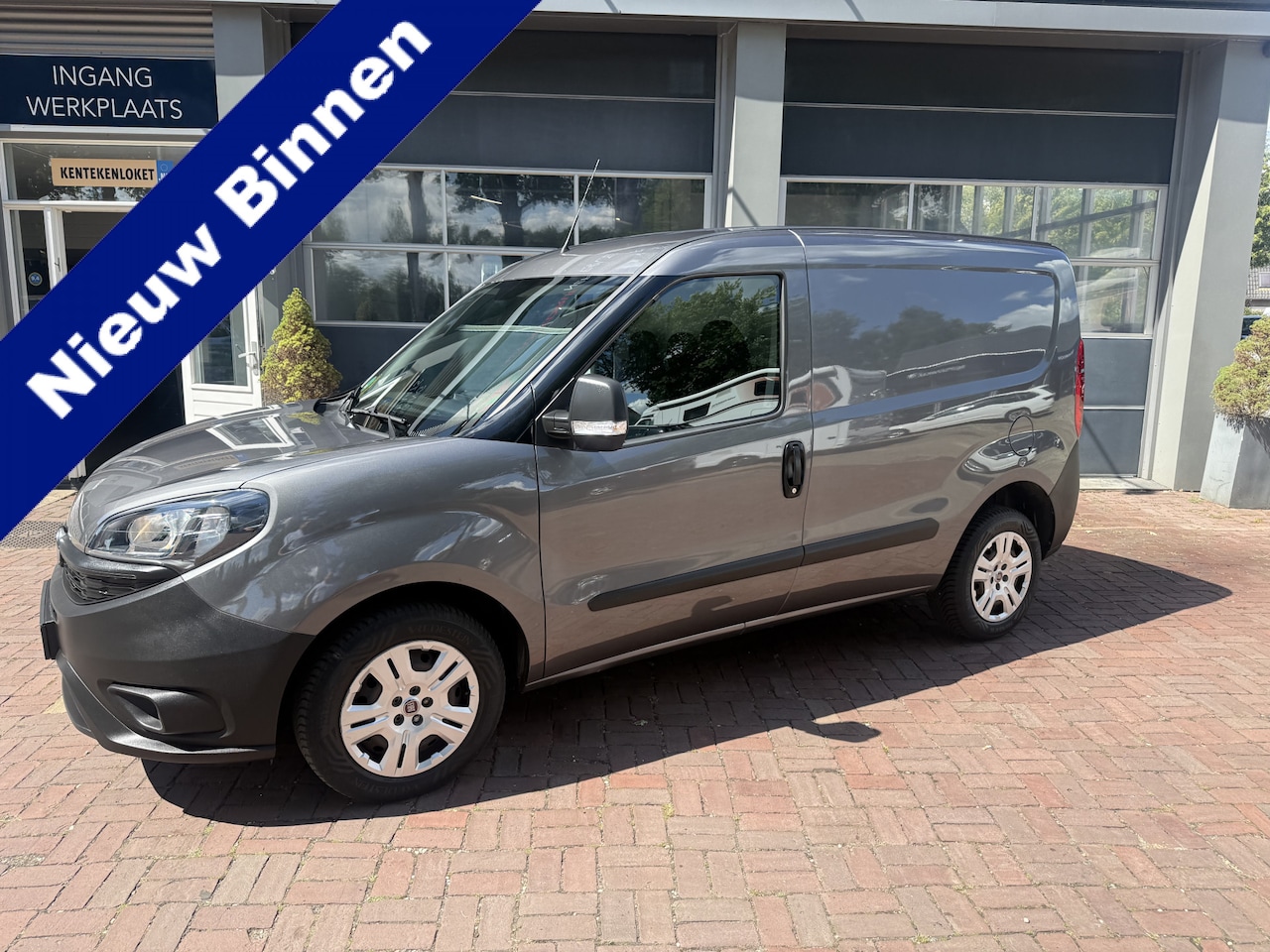 Fiat Doblò Cargo - 1.6 MJ L1H1 ECO JET 3-pers Bj 2019 km 74.000 Navi,Cruise,Cv,Radio/cd - AutoWereld.nl