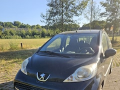 Peugeot 107 - 1.0-12V XS