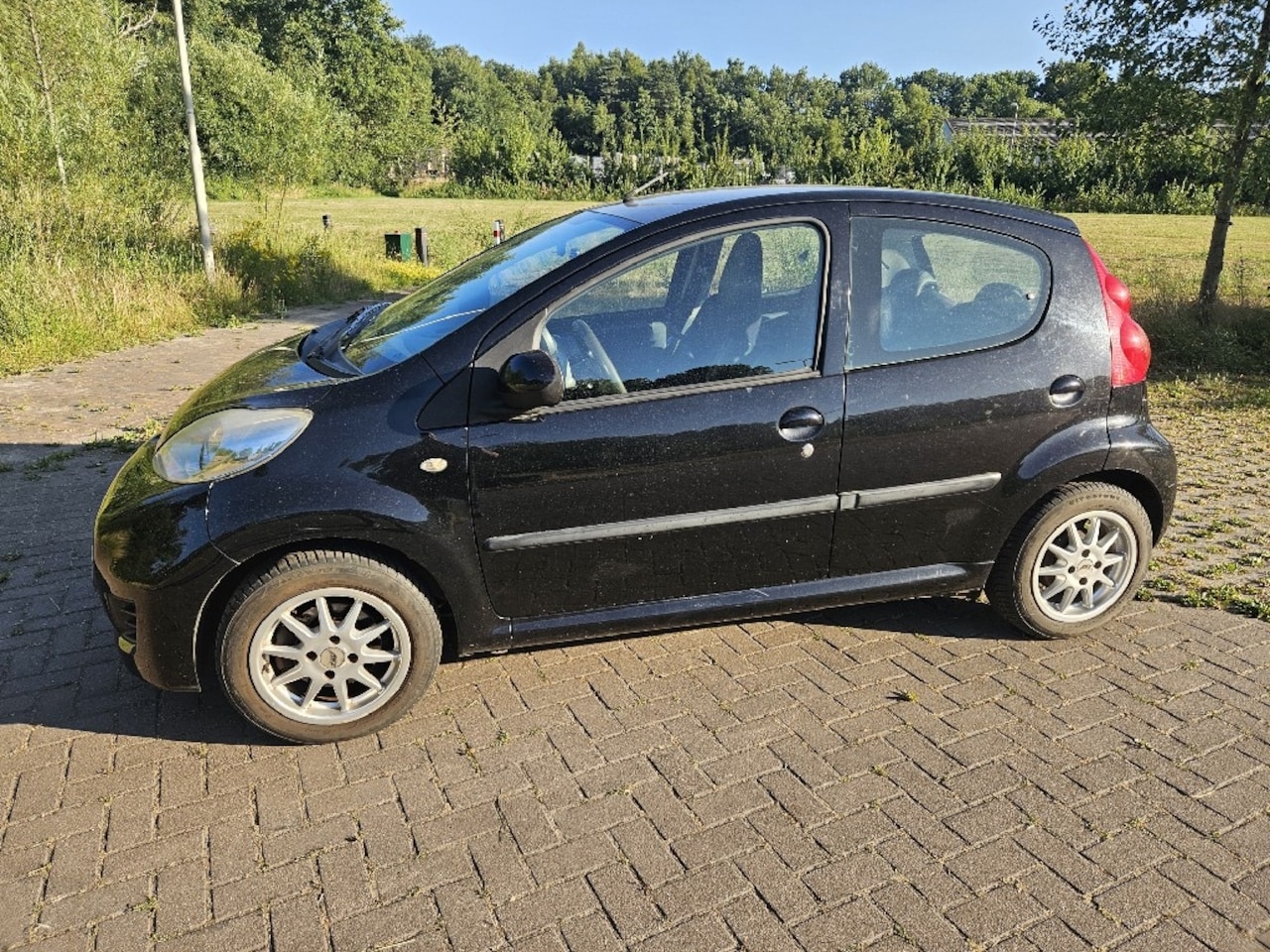 Peugeot 107 - 1.0-12V XS 1.0-12V XS - AutoWereld.nl