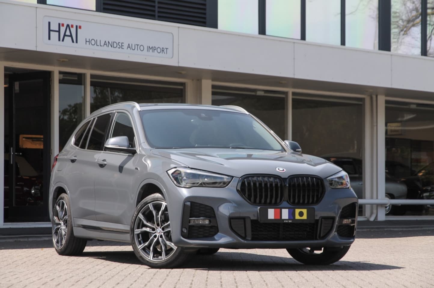 BMW X1 - xDrive25e M-sport I Pano I ACC I Head-up - AutoWereld.nl