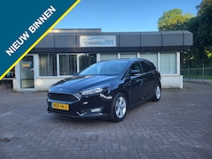 Ford Focus Wagon - 1.5 Titanium Edition Eerste eigenaar Automatische airco Stoelver