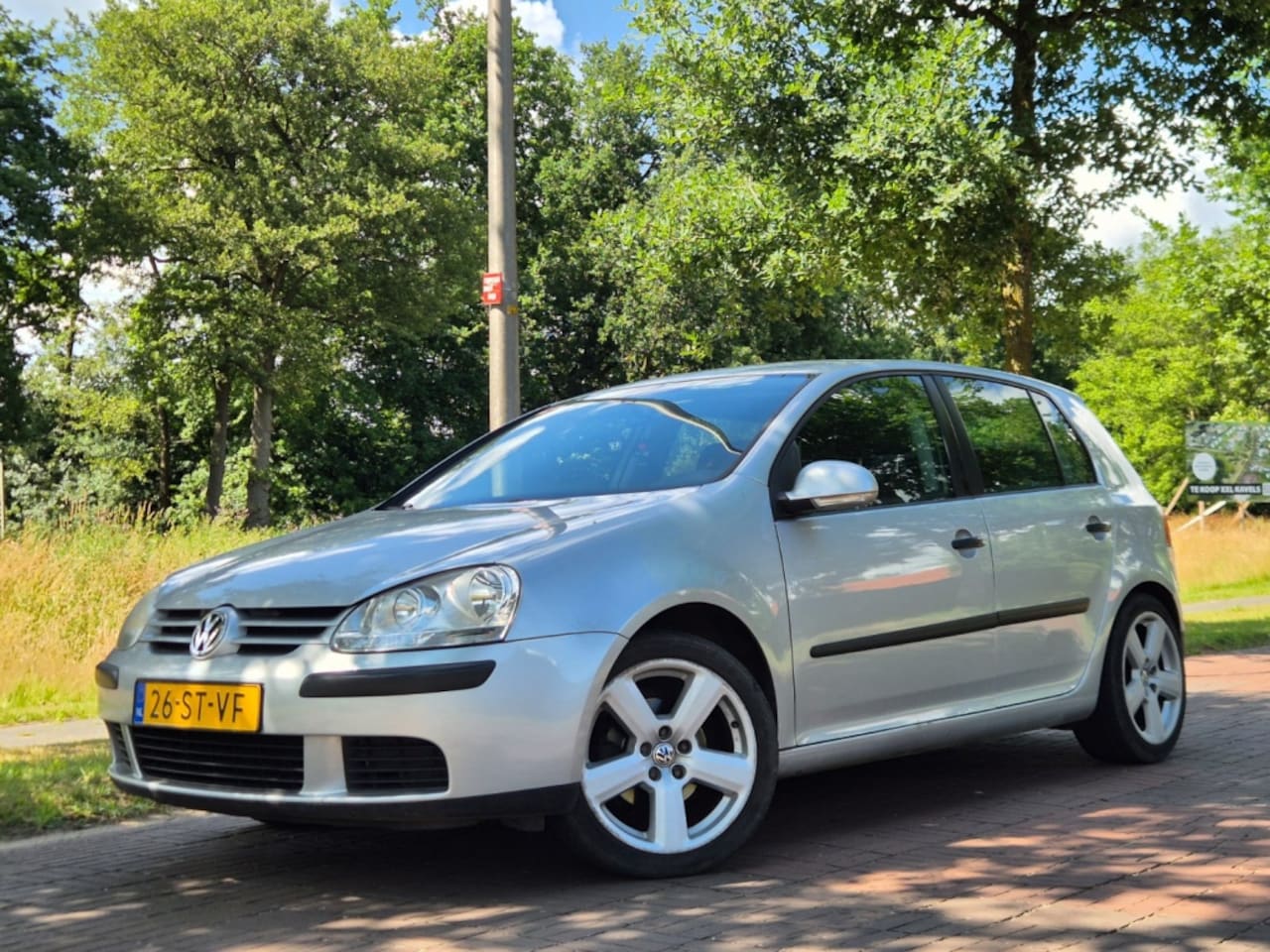 Volkswagen Golf - 1.6 FSI Trendl. Bns - AutoWereld.nl