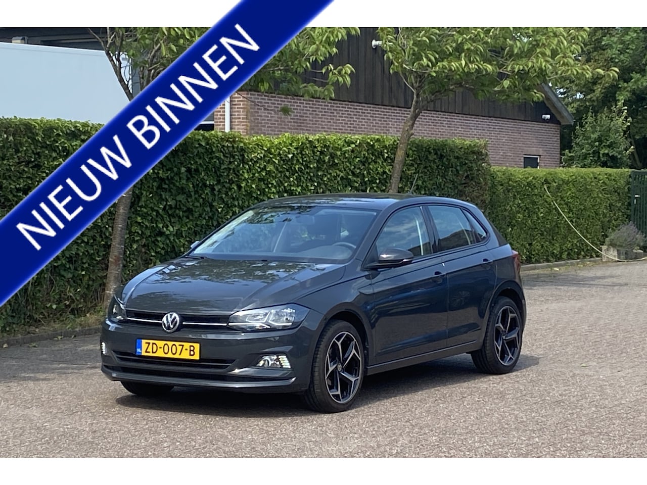 Volkswagen Polo - 1.0 TSI 96 PK Navi Carplay PDC Mf.stuur NAP Comfortline - AutoWereld.nl