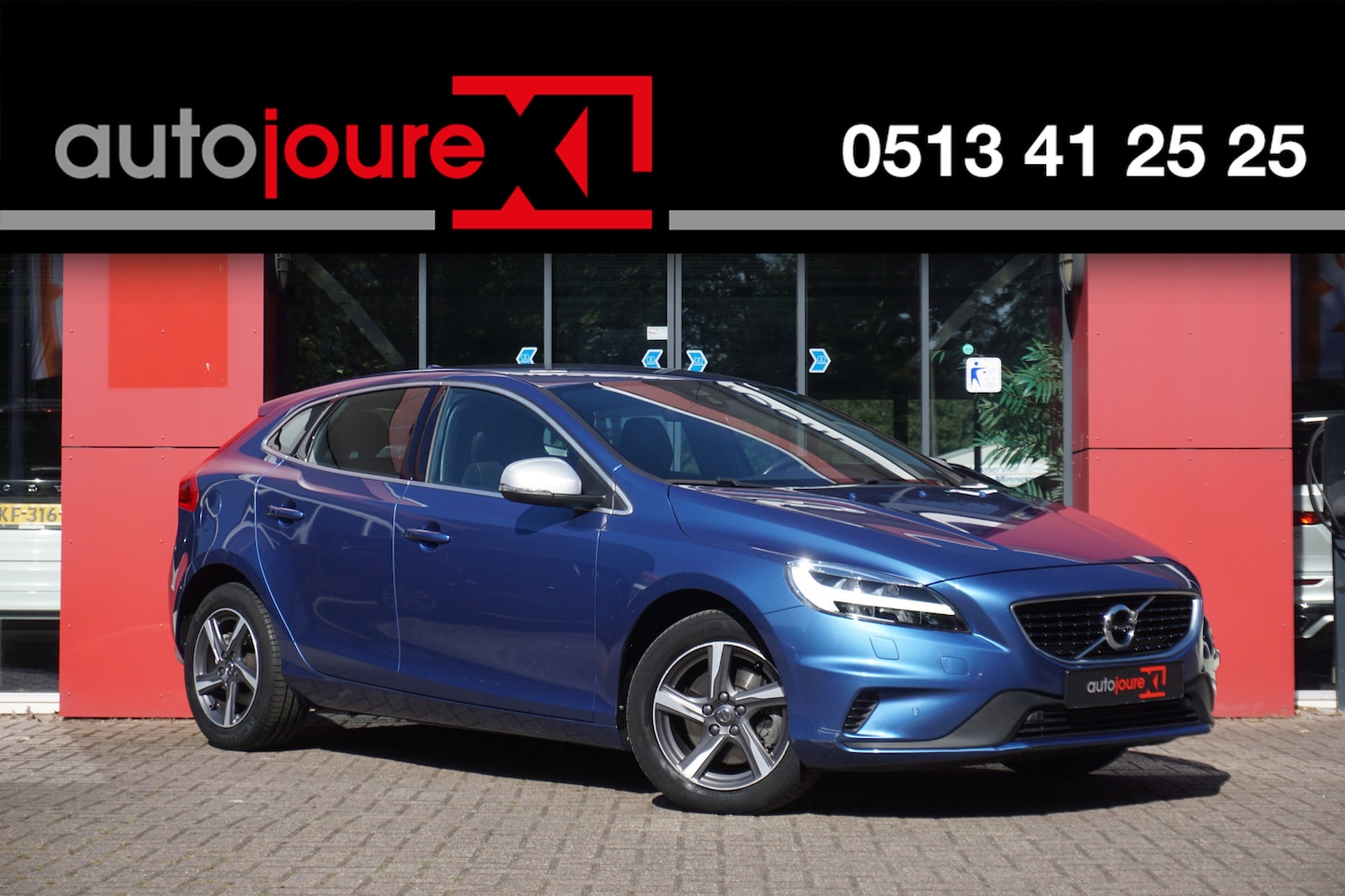 Volvo V40 - 2.0 T2 R-Design | Origineel NL | 1ste Eigenaar | Leder | Navigatie | Cruise Control | - AutoWereld.nl