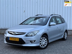 Hyundai i30 CW - 1.6i i-Motion 1e Eigenaar, Trekhaak, ClimateControle, CruiseControle, PDC, N.A.PApk tot 29