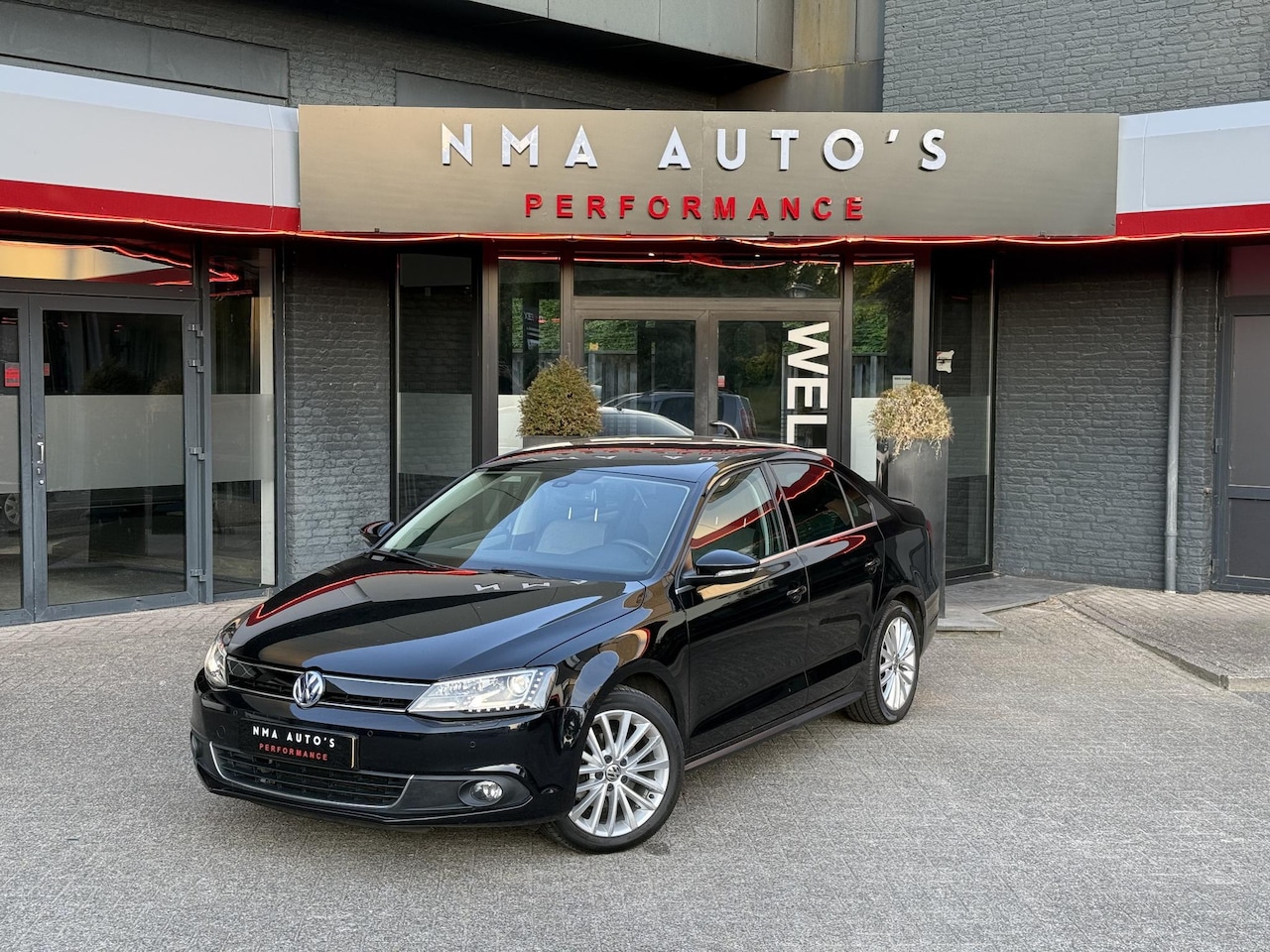 Volkswagen Jetta - 1.4 TSI Hybrid Highline ZUINIG ONDERHOUDEN PARKEERSENSOOR NAVI MEDiA - AutoWereld.nl