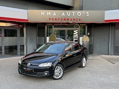 Volkswagen Jetta - 1.4 TSI Hybrid Highline ZUINIG ONDERHOUDEN PARKEERSENSOOR NAVI MEDiA