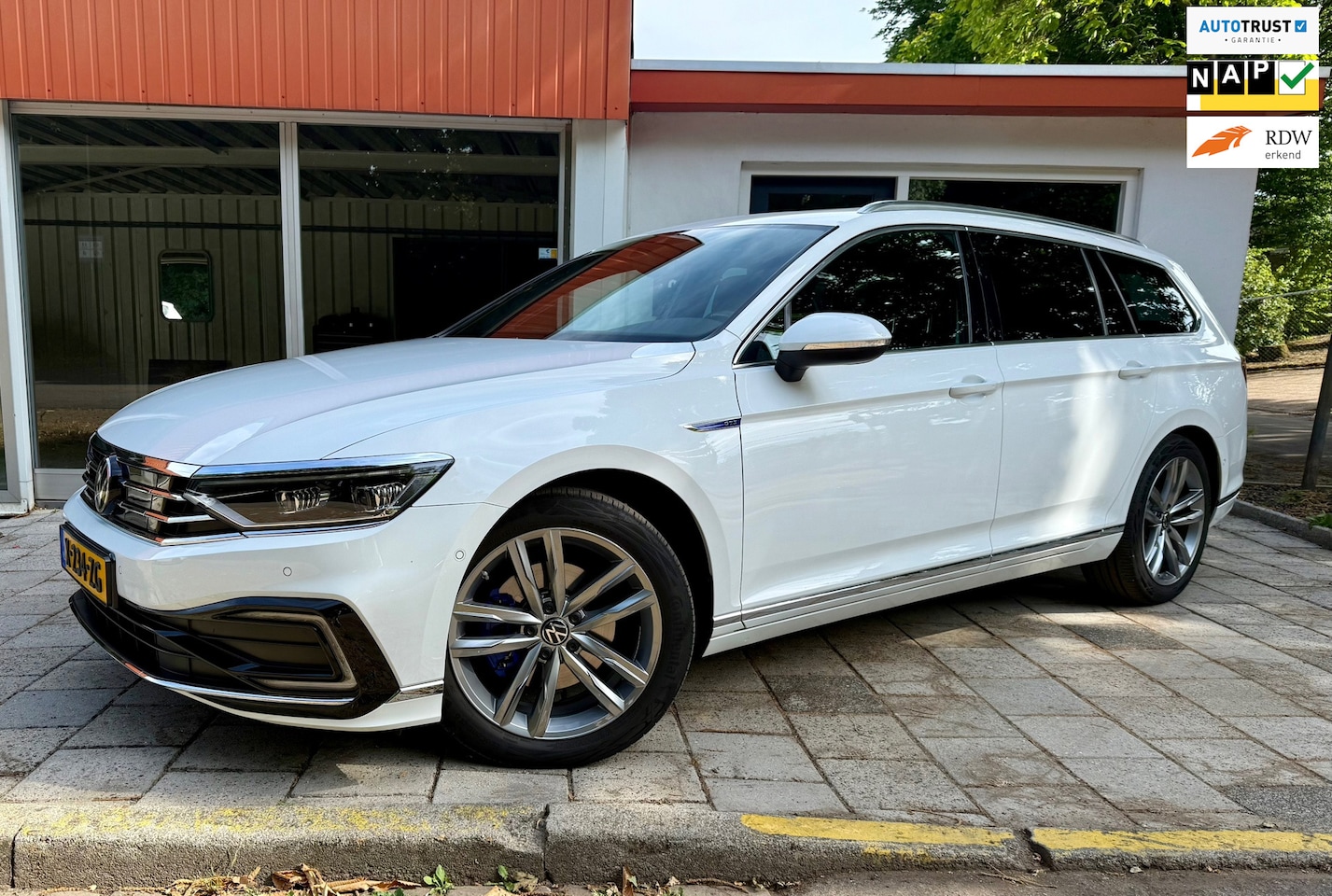 Volkswagen Passat Variant - 1.4 TSI PHEV GTE Business 1.4 TSI PHEV GTE Business - AutoWereld.nl