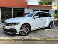 Volkswagen Passat Variant - 1.4 TSI PHEV GTE Business / Pano / Massage / Camera / Leder/ ACC / Carplay / Trekhaak