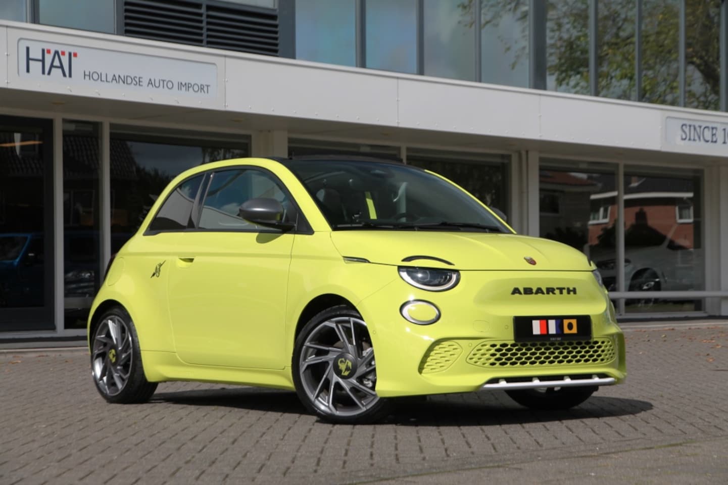 Abarth 500 - 500C Turismo 42 kWh 155PK Keyless I JBL Sound - AutoWereld.nl