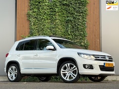 Volkswagen Tiguan - 1.4 TSI R-Line Edition|PANO|TREKHAAK|CRUISE