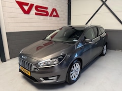 Ford Focus Wagon - 1.5 Red Edition, key-less, Cruise, voorruitVW, Lux