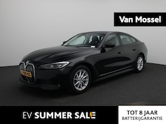 BMW i4 - eDrive35 70 kWh | ACHTERUITRIJCAMERA | APPLE CARPLAY - ANDROID AUTO | CLIMATE CONTROL | EL