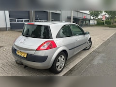 Renault Mégane - 1.6-16V Dynamique Comfort