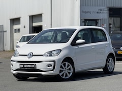 Volkswagen Up! - 1.0 AIRCO/STOELVERWARMING/LM VELGEN/BLUETOOTH