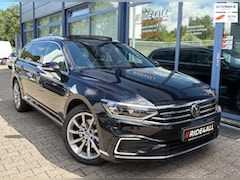 Volkswagen Passat Variant - 1.4 TSI GTE/PANO/CARPLAY/CAMERA