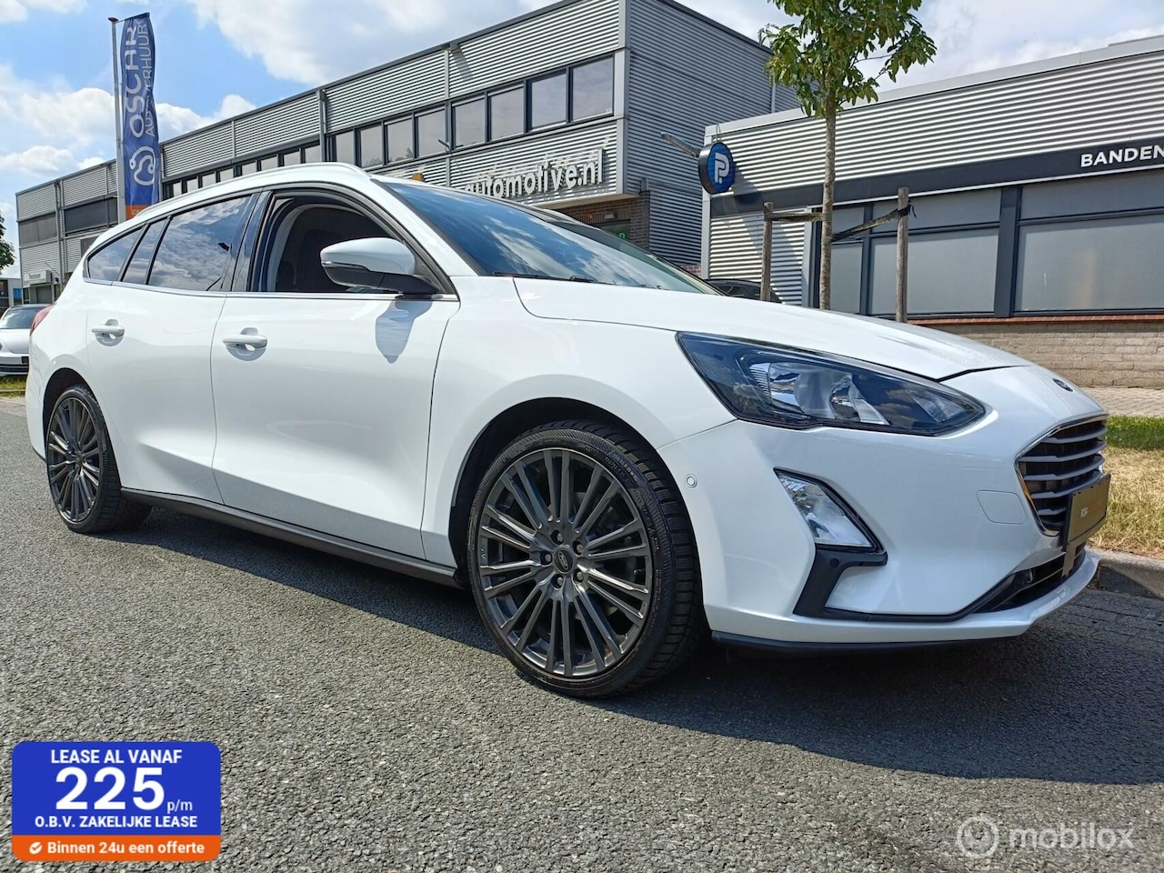 Ford Focus Wagon - 1.0 2021 TITANIUM AIRCO CRUISE PDC CAMERA DODEHOEK PDC STOELVER. TREKHAAK NAVI - AutoWereld.nl