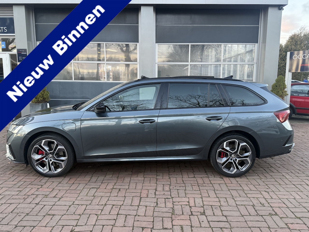 Skoda Octavia Combi - 1.4 TSI RS iV PHEV Business Hybrid Automaat Panoramada 245pk - AutoWereld.nl