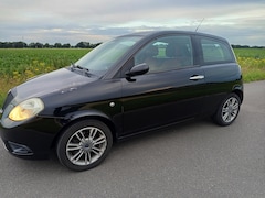 Lancia Y(psilon) - 1.2 Oro