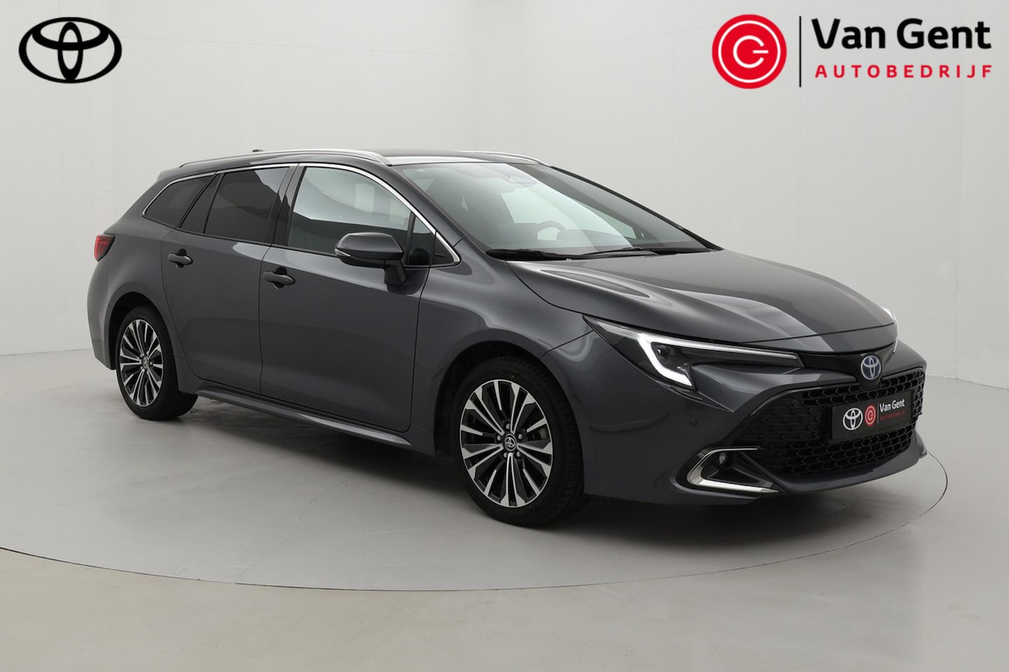 Toyota Corolla Touring Sports - Hybrid 140 Dynamic | Navigatie | Stoel-/stuurverwarming | Apple Carplay / Android Auto | 1 - AutoWereld.nl