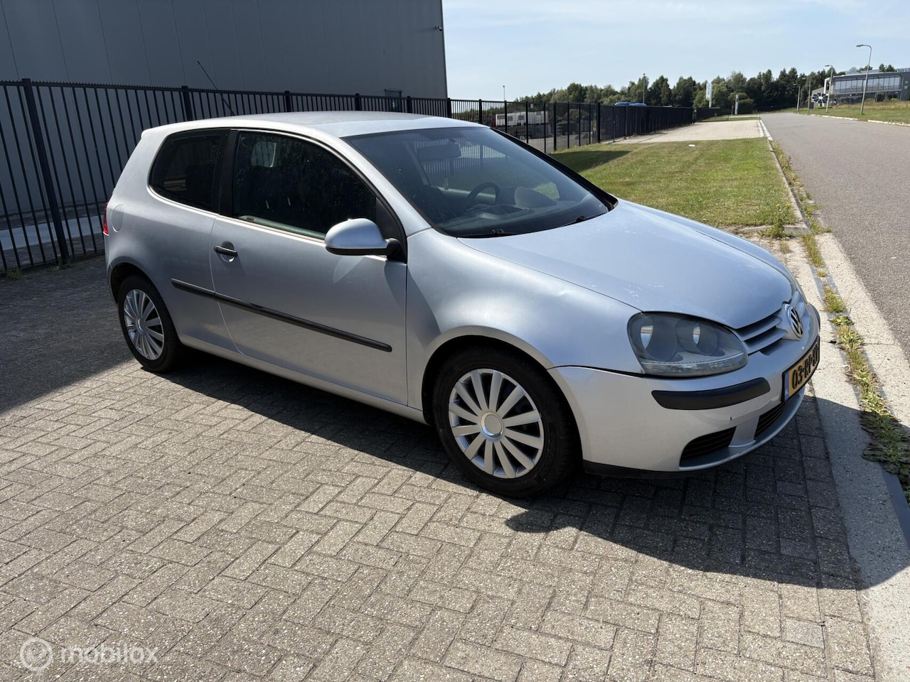 Volkswagen Golf - 1.6 FSI Sportline 1.6 FSI Sportline - AutoWereld.nl