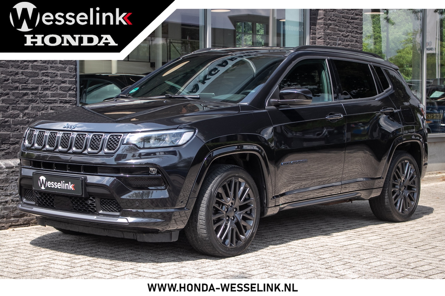Jeep Compass - 4xe 240 Plug-in Hybrid Electric S All-in rijklrprs | Navi | Stoelvent. | Camera - AutoWereld.nl