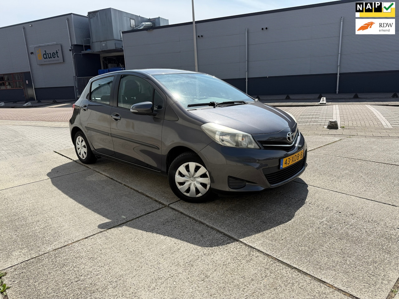 Toyota Yaris - 1.0 VVT-i Aspiration Camera Volledig onderhouden - AutoWereld.nl