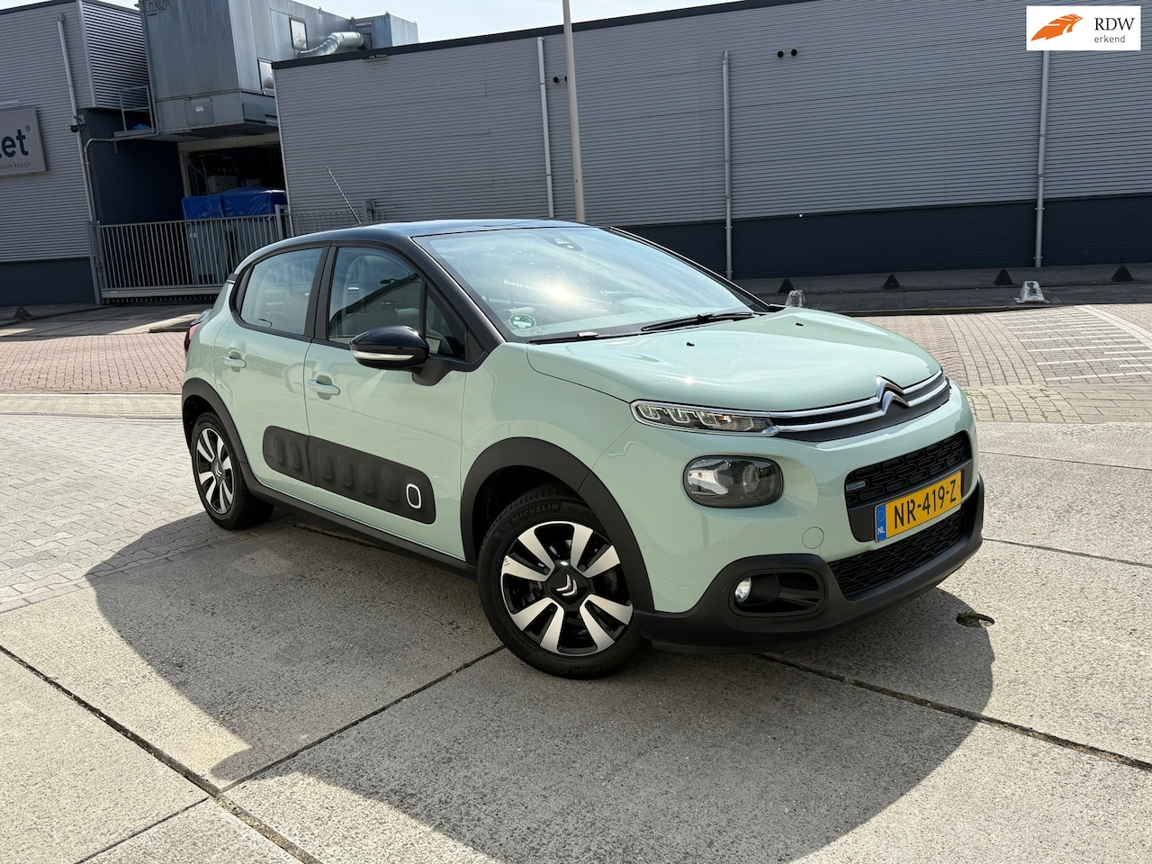 Citroën C3 - 1.2 PureTech Feel CLIMA 5 Dr GLAs DAK - AutoWereld.nl