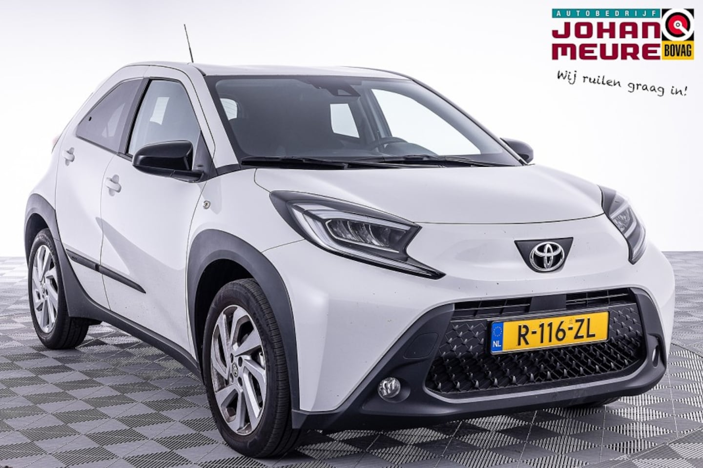 Toyota Aygo - 1.0 VVT-i MT first | ECC | NAVI | VELGEN ✅ 1e Eigenaar - AutoWereld.nl