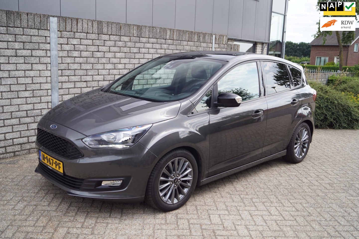 Ford C-Max - 1.5 Sport 150 PK Navi Clima Sportst Stoel/Stuur Voorruitverw Cruise PDC Apple Carplay LMV - AutoWereld.nl