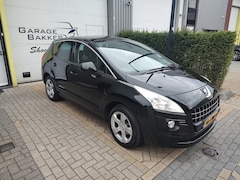 Peugeot 3008 - 1.6 VTi Première