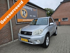 Toyota RAV4 - 2.0-16V VVT-i Sol 4WD
