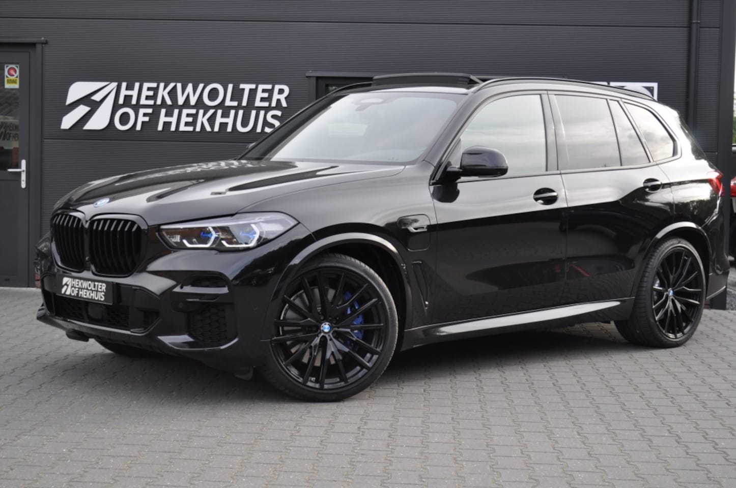 BMW X5 - xDrive45e M Sport | Leder | Laser | 360 | Shadow | Panodak | 22| - AutoWereld.nl