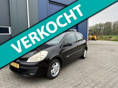 Renault Clio - 1.2-16V Business Line Panoramadak Airco