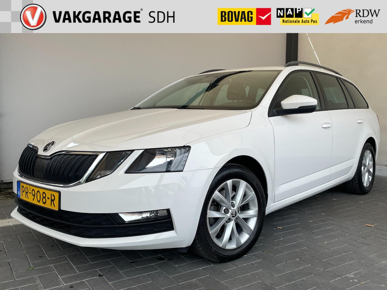 Skoda Octavia Combi - 1.0 TSI Greentech Ambition Business|NAP|Trekhaak|Carplay - AutoWereld.nl