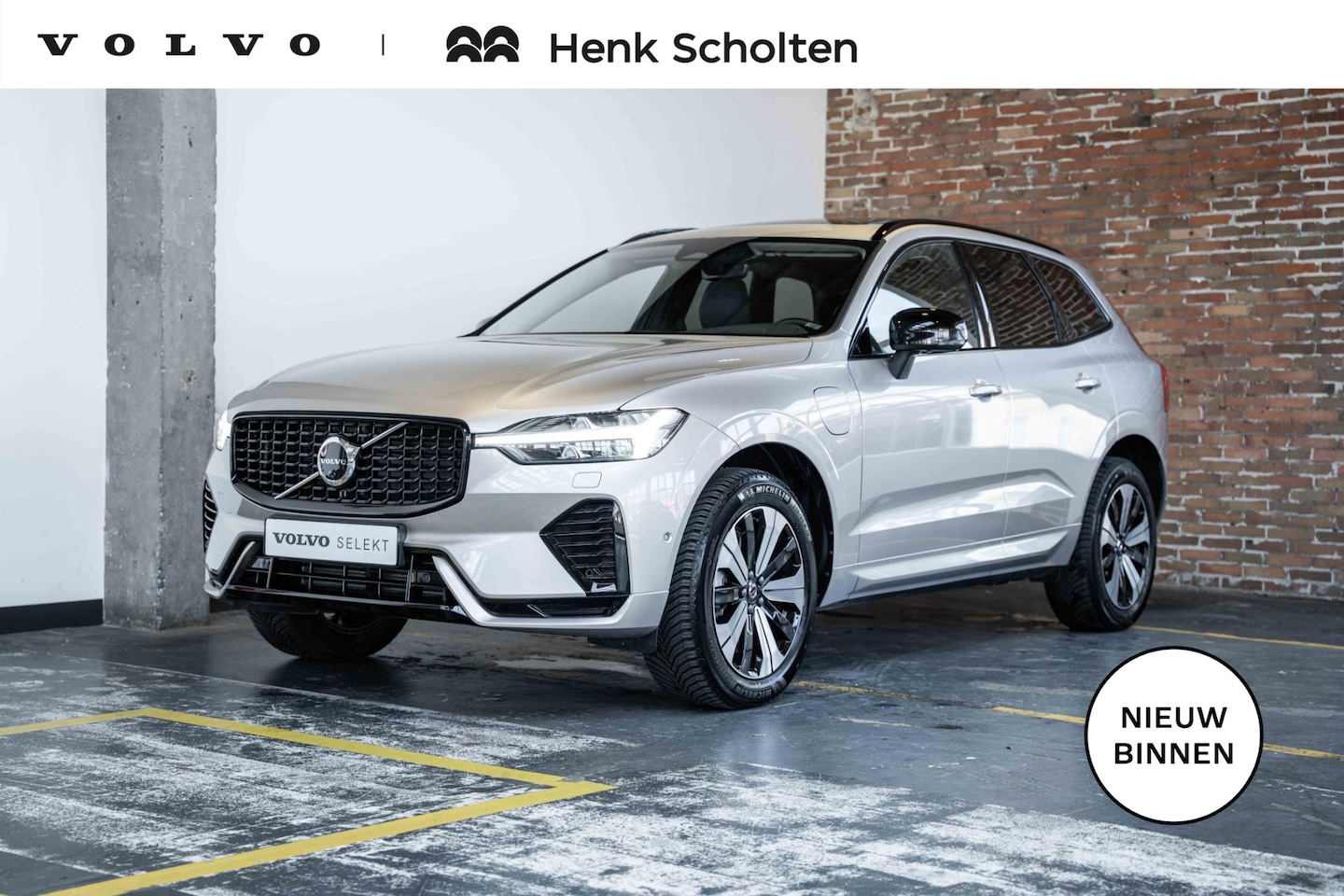 Volvo XC60 - T6 Automaat Plug-in hybrid AWD Plus Dark | 4-seizoenenbanden | Google infotainment | 360° - AutoWereld.nl