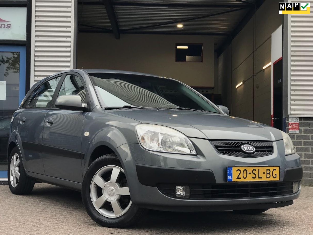 Kia Rio - 1.6 CVVT X-ecutive |5-Drs|Clima|NAP - AutoWereld.nl