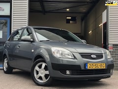 Kia Rio - 1.6 CVVT X-ecutive |5-Drs|Clima|NAP