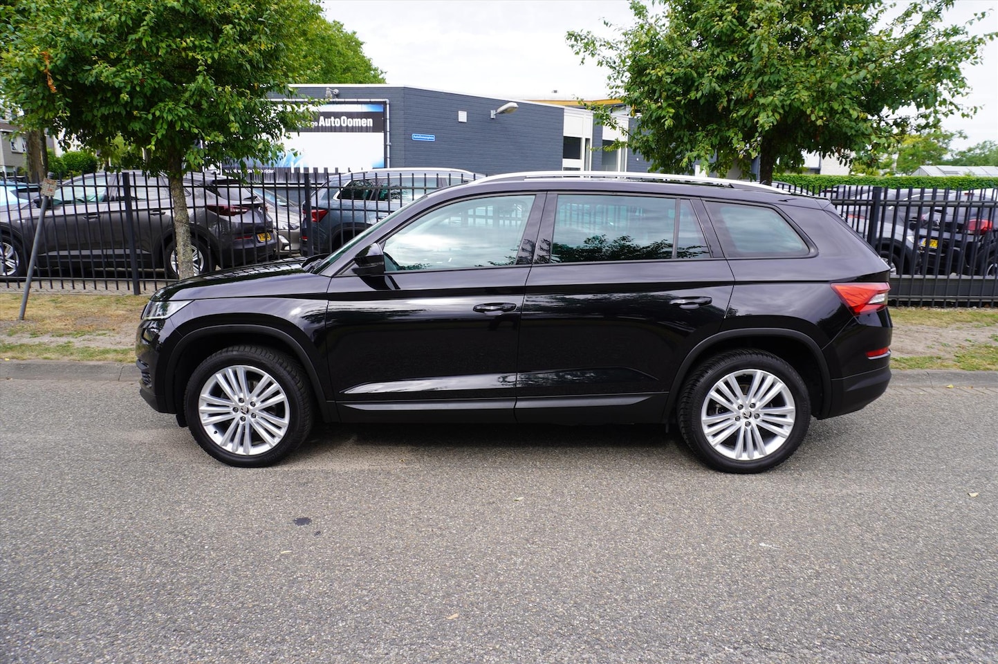 Skoda Kodiaq - 1.5 TSI Greentech ACT 150pk DSG-7 Limited Buss Editi Th afneembaar - AutoWereld.nl