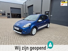 Renault Clio - 1.2 TCe SPORT LAGE KM STAND