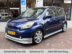 Daihatsu Sirion 2 - 1.3-16V Comfort | AIRCO | LMV 16 | NW APK | ELEK. PAKKET |