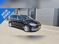 Volkswagen Touran - 1.5 TSI Highline 7p Panorama*Navi*Bluetooth*Elektr. achterklep*Stoel, stuurverwarming enz