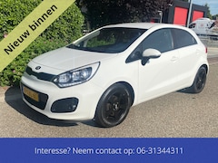 Kia Rio - 1.2 CVVT Design Edition zeer nette auto Airco Nw Apk