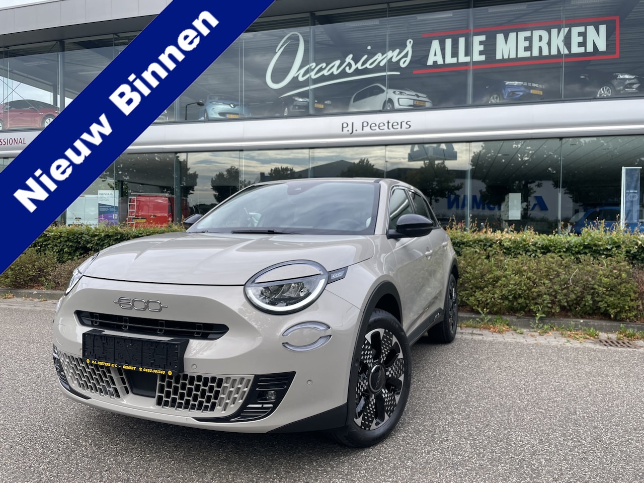 Fiat 600 - 1.2 Hybrid La Prima Achteruitrijcamera - Airco - Cruise control - Dodehoek detector - Led - AutoWereld.nl